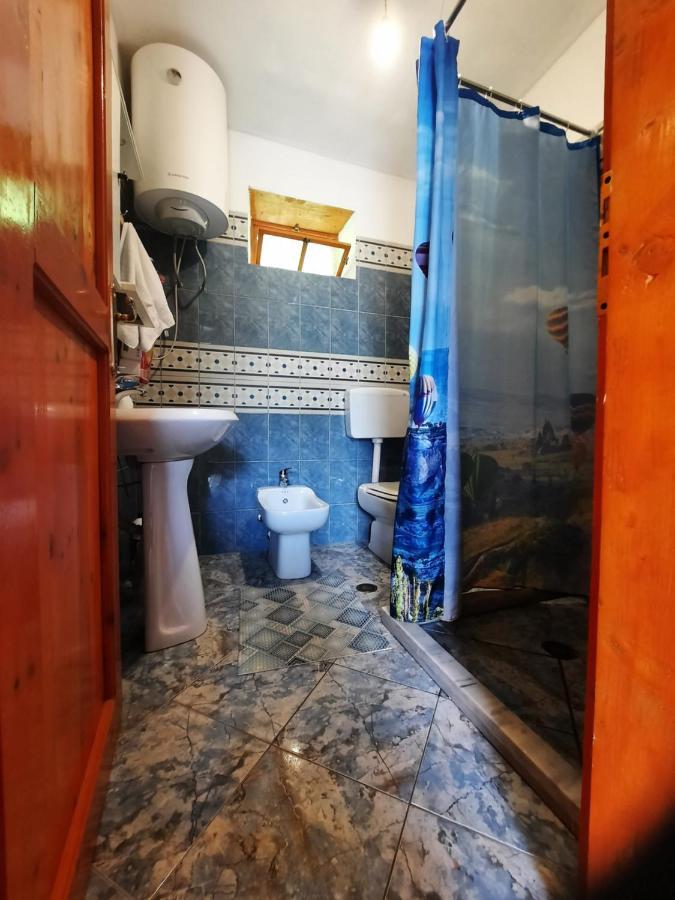 Guest House Gjelaj Теті Екстер'єр фото