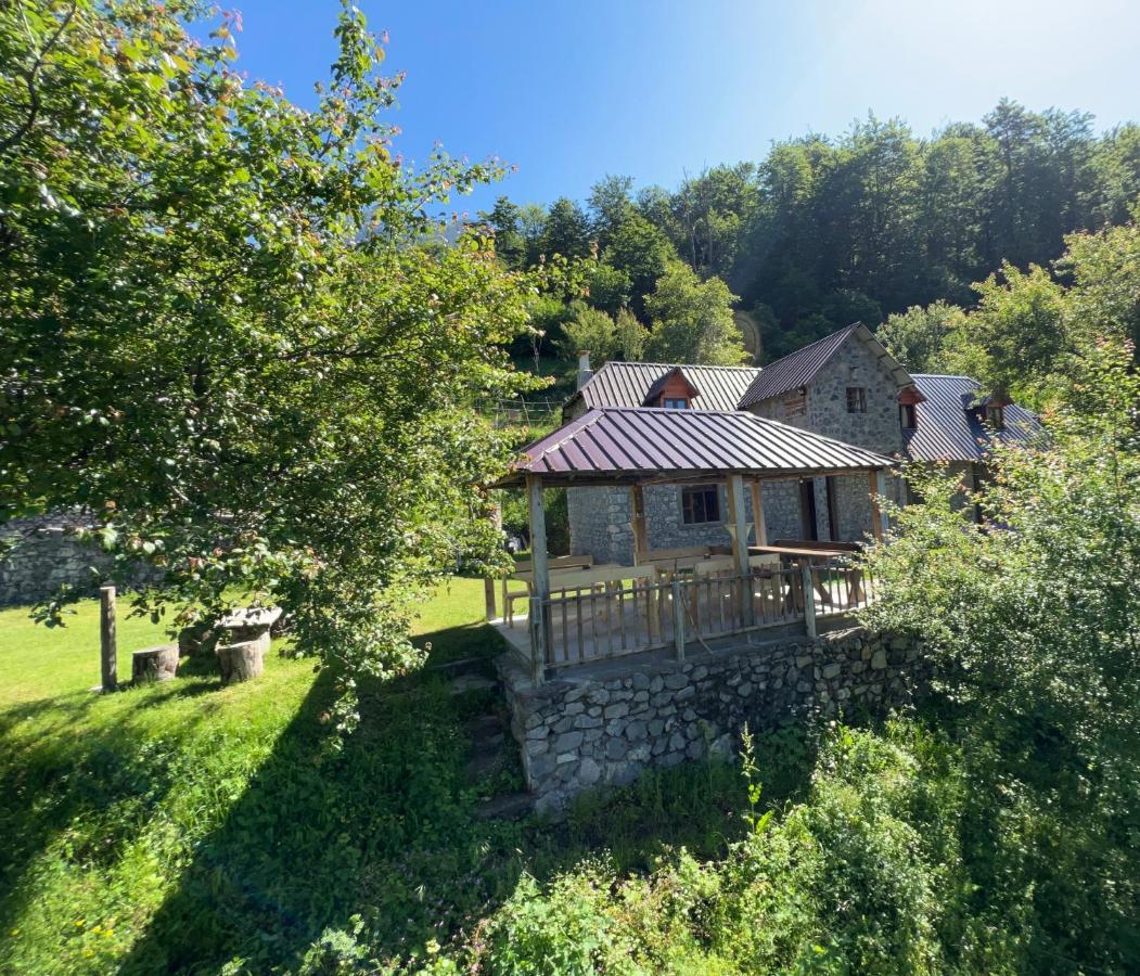 Guest House Gjelaj Теті Екстер'єр фото